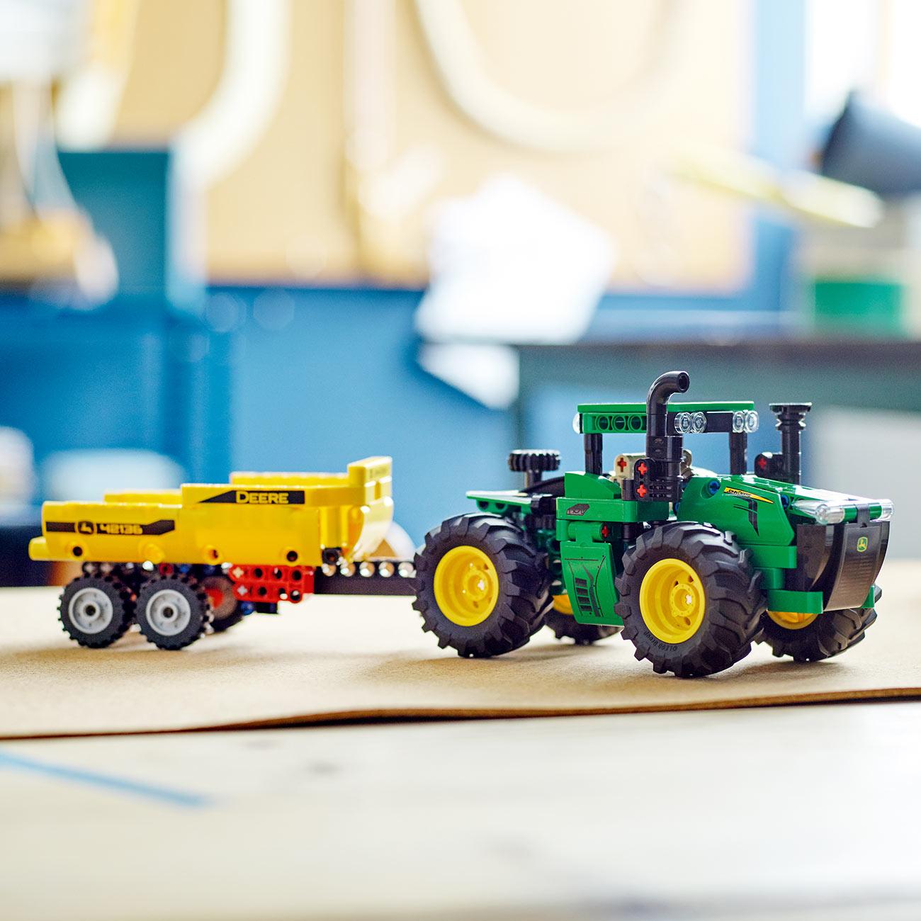 Selected image for LEGO Kocke Džon Dir 9620R 4WD traktor 42136