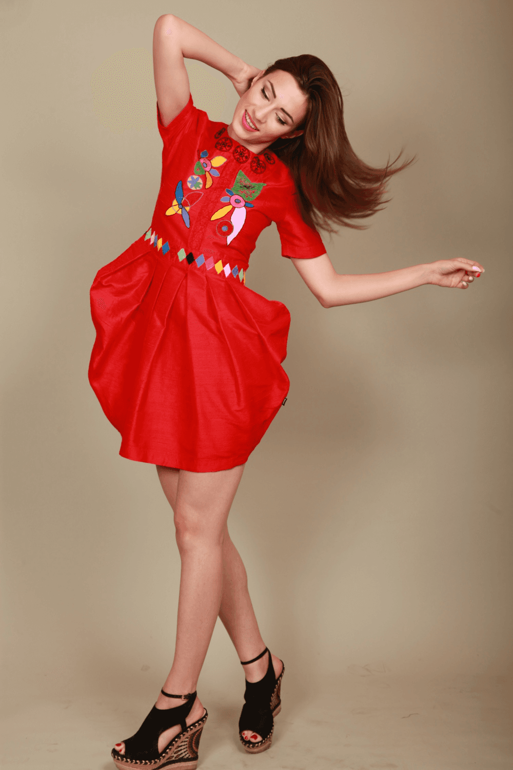 Selected image for ISKON MODE Ženska ekskluzivna svilena haljina crvena