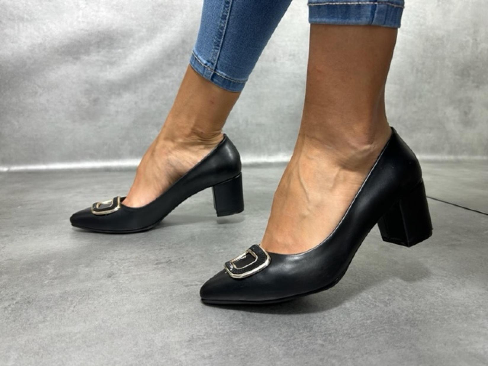 MISMI Ženske cipele crne