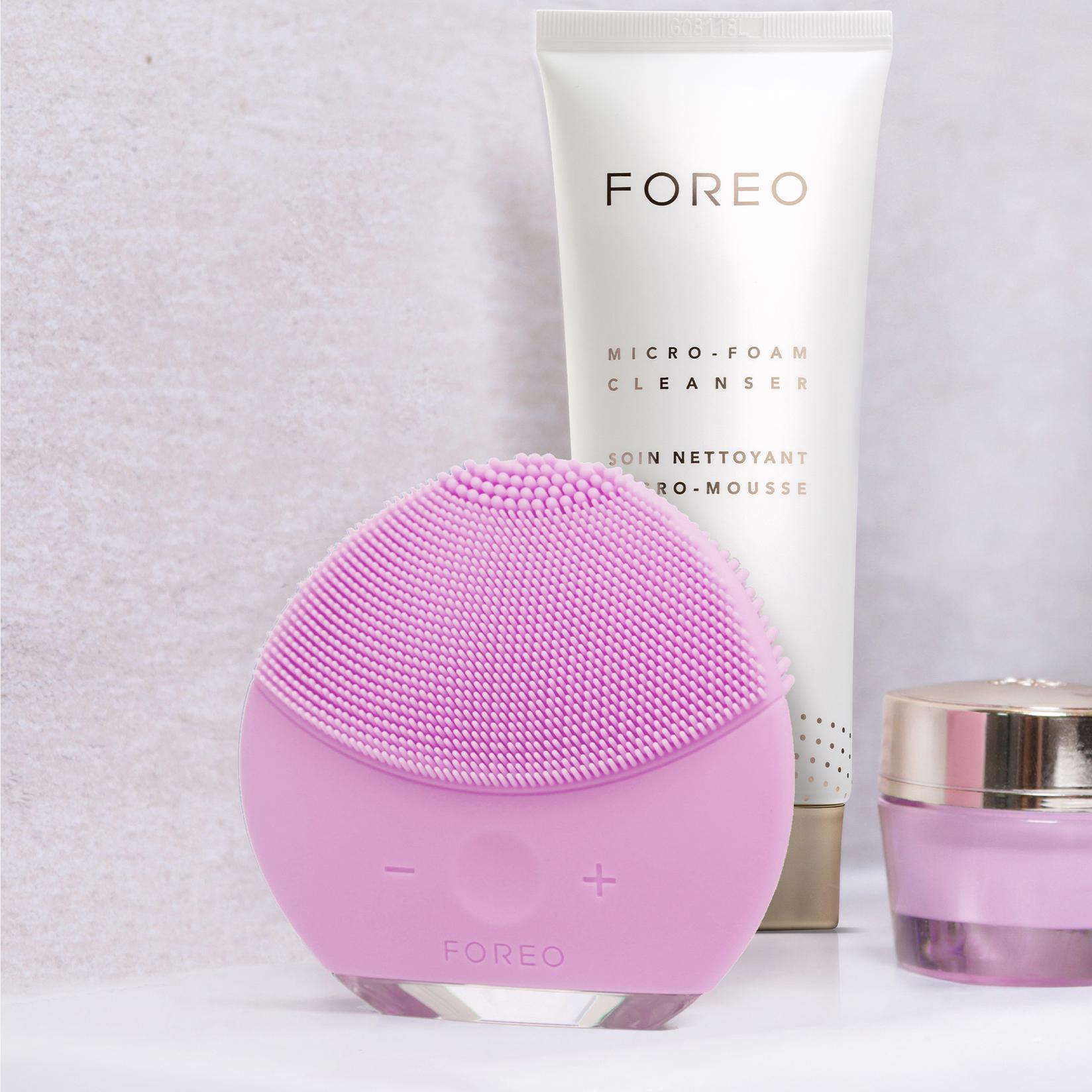 Selected image for FOREO LUNA Mini 2 Pearl Pink sonični uređaj za čišćenje lica za sve tipove kože