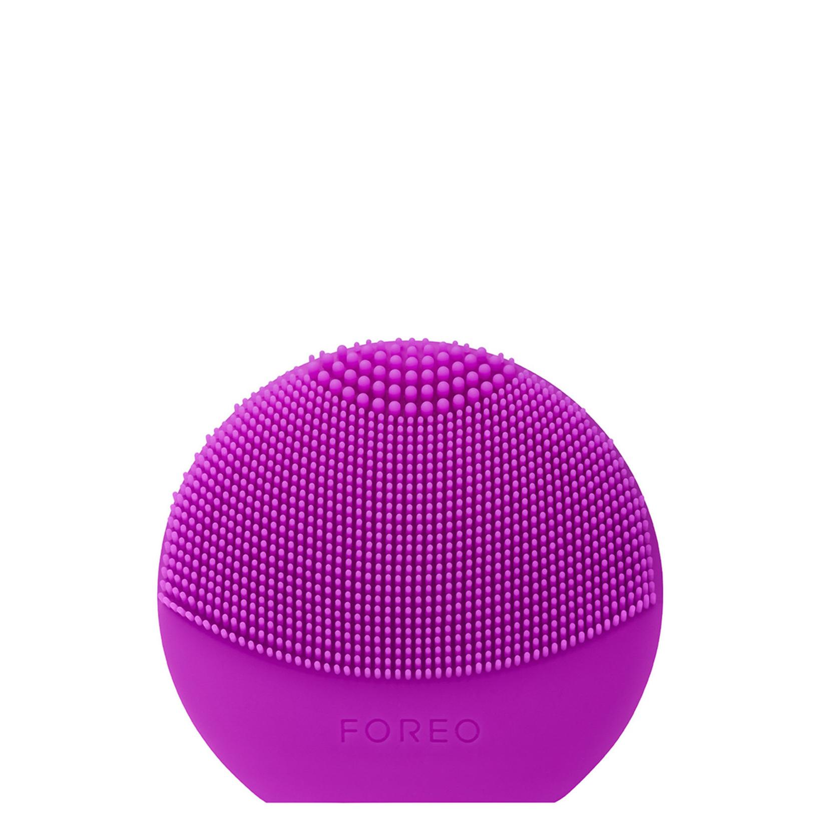 FOREO LUNA Play Plus Purple sonični uređaj za čišćenje lica za sve tipove kože