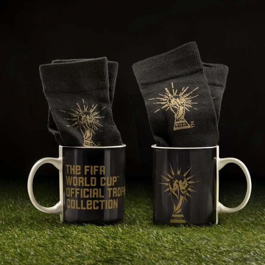Selected image for PALADONE Šolja i čarape The FIFA World Cup Official Trophy Collection