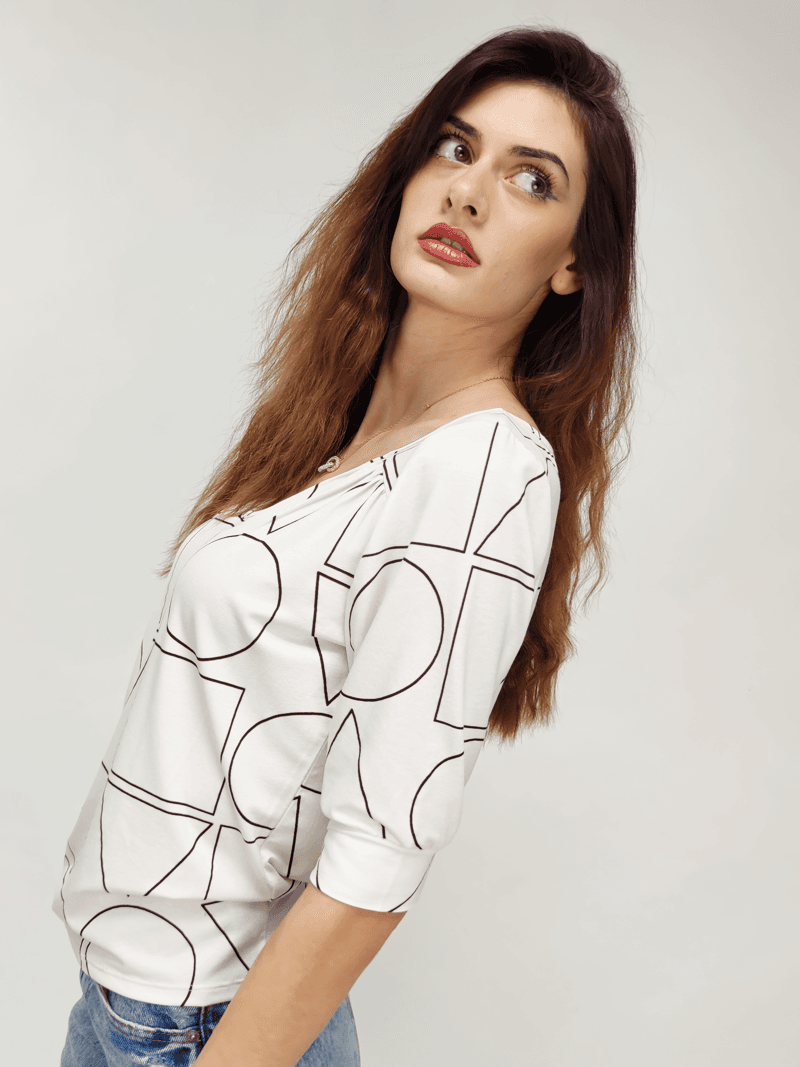 Selected image for ORANGE Ženska bluza sa geometrijskim motivima bela