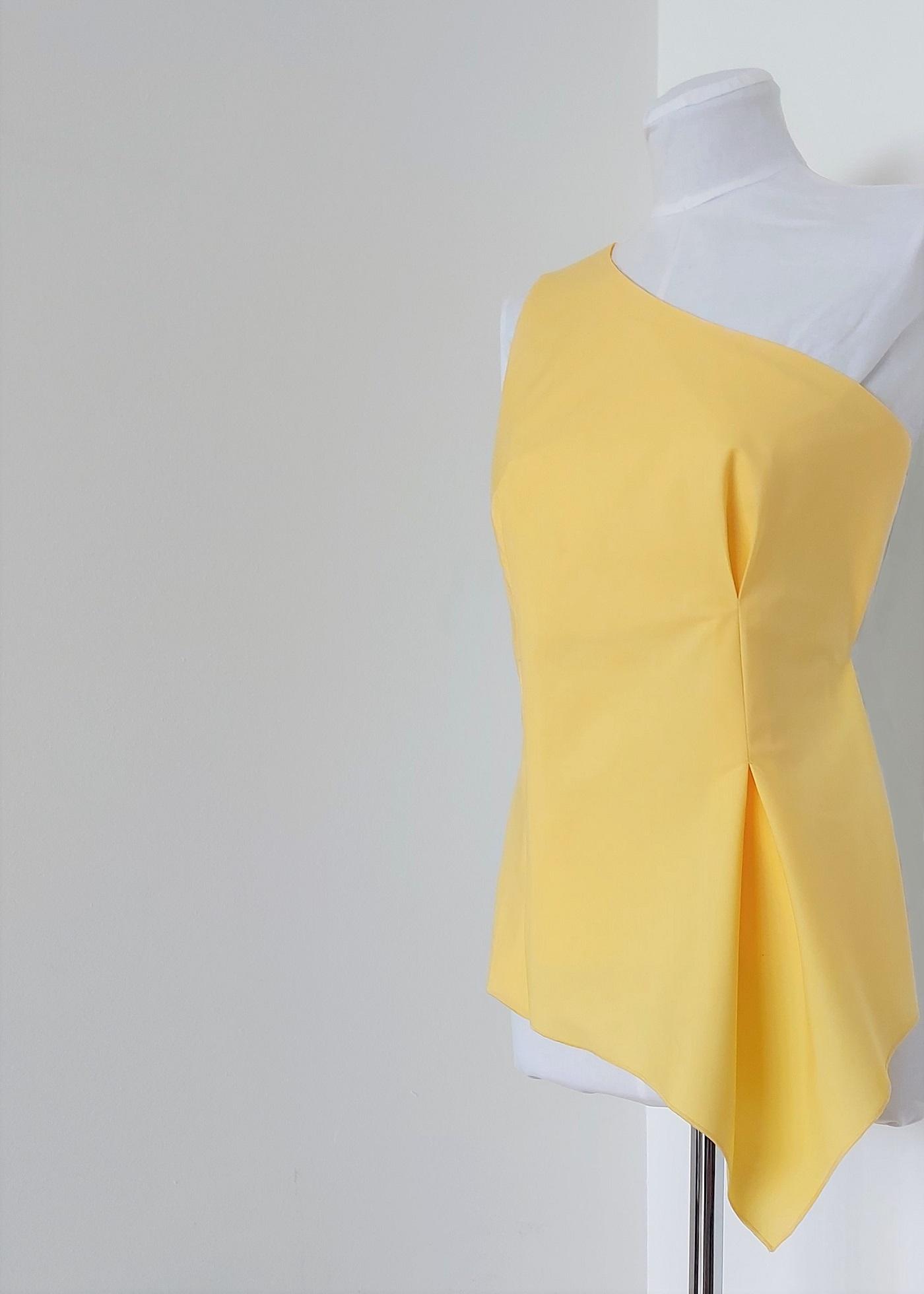 PAMUKLIK Ženska asimetrična bluza na jedno rame sa otvorenom faltom STELLA žuta