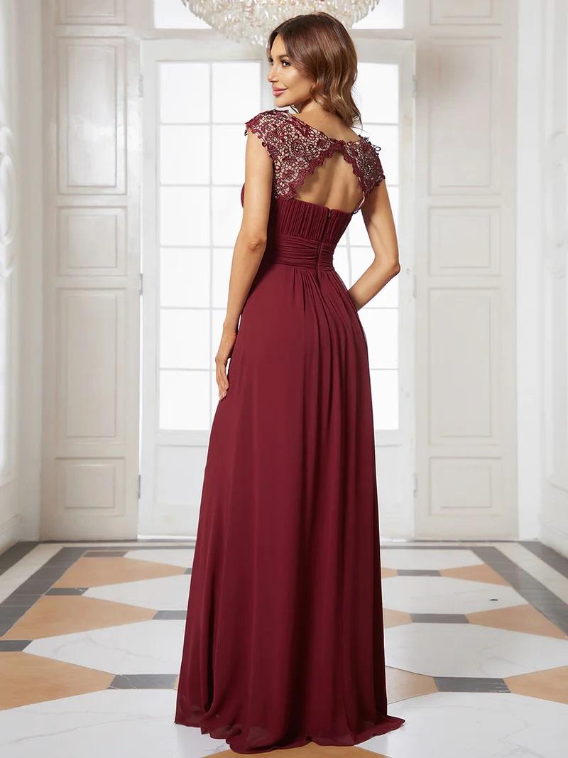 Selected image for RIO Elegantna svečana ženska haljina sa čipkom bordo