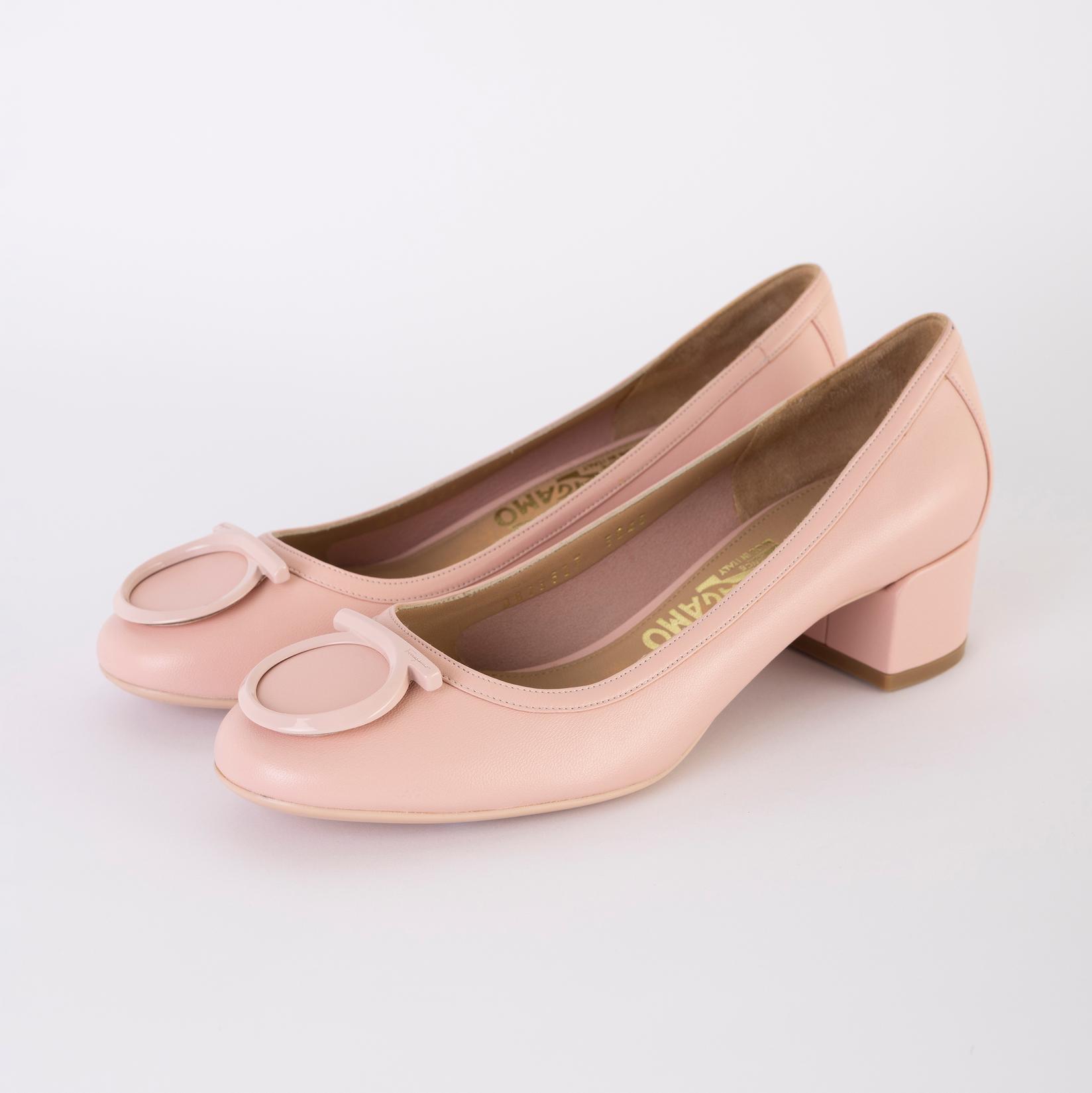 Slike SALVATORE FERRAGAMO Ženske cipele ružičaste