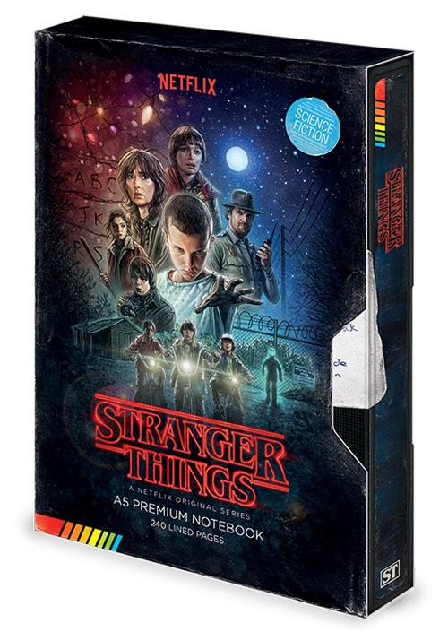 PYRAMID INTERNATIONAL Sveska Stranger Things Premium A5 VHS (S1)