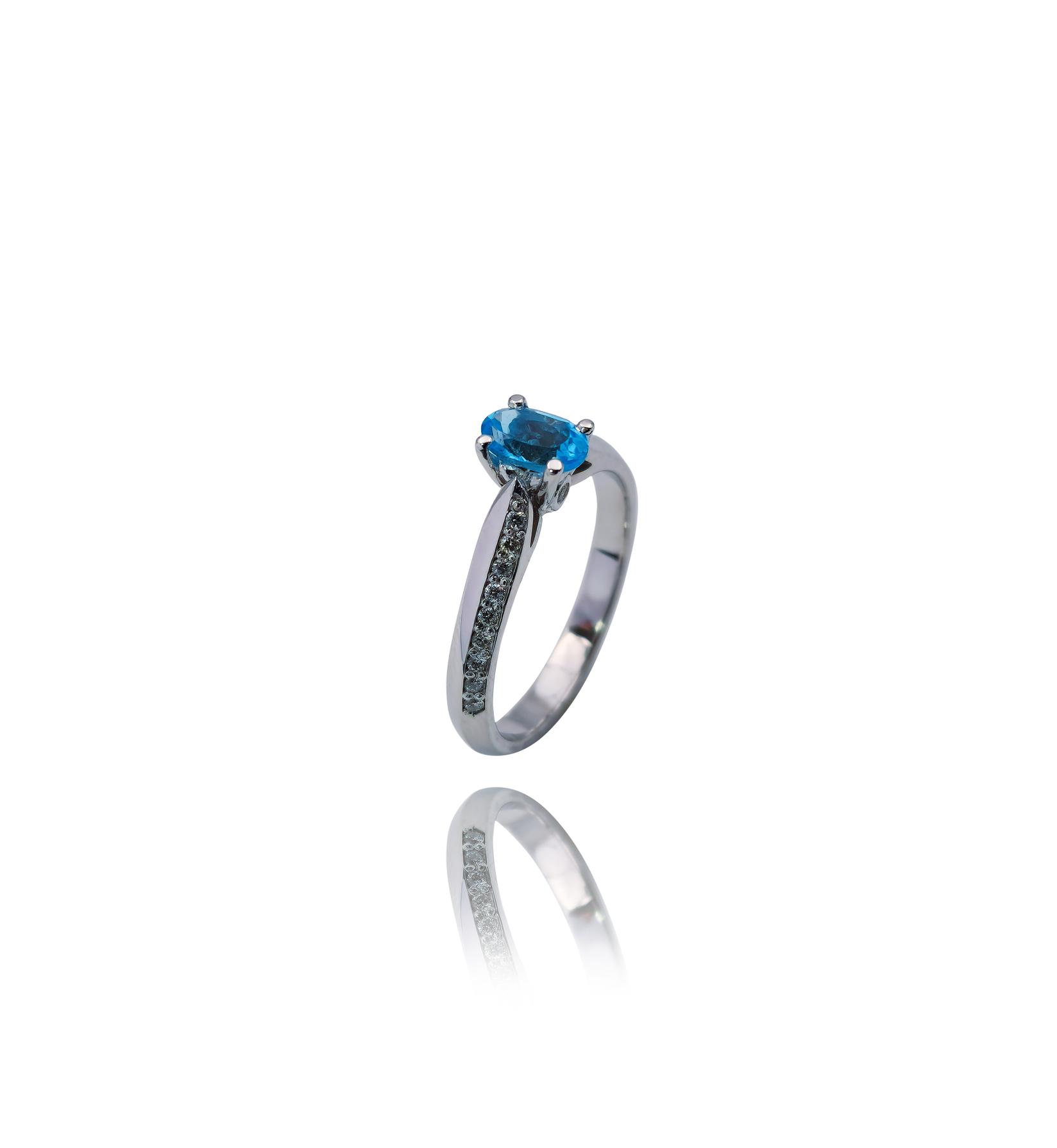 Selected image for Ženski prsten od Belog zlata sa Brilijantima i Swiss blue topazom, 585, 12mm
