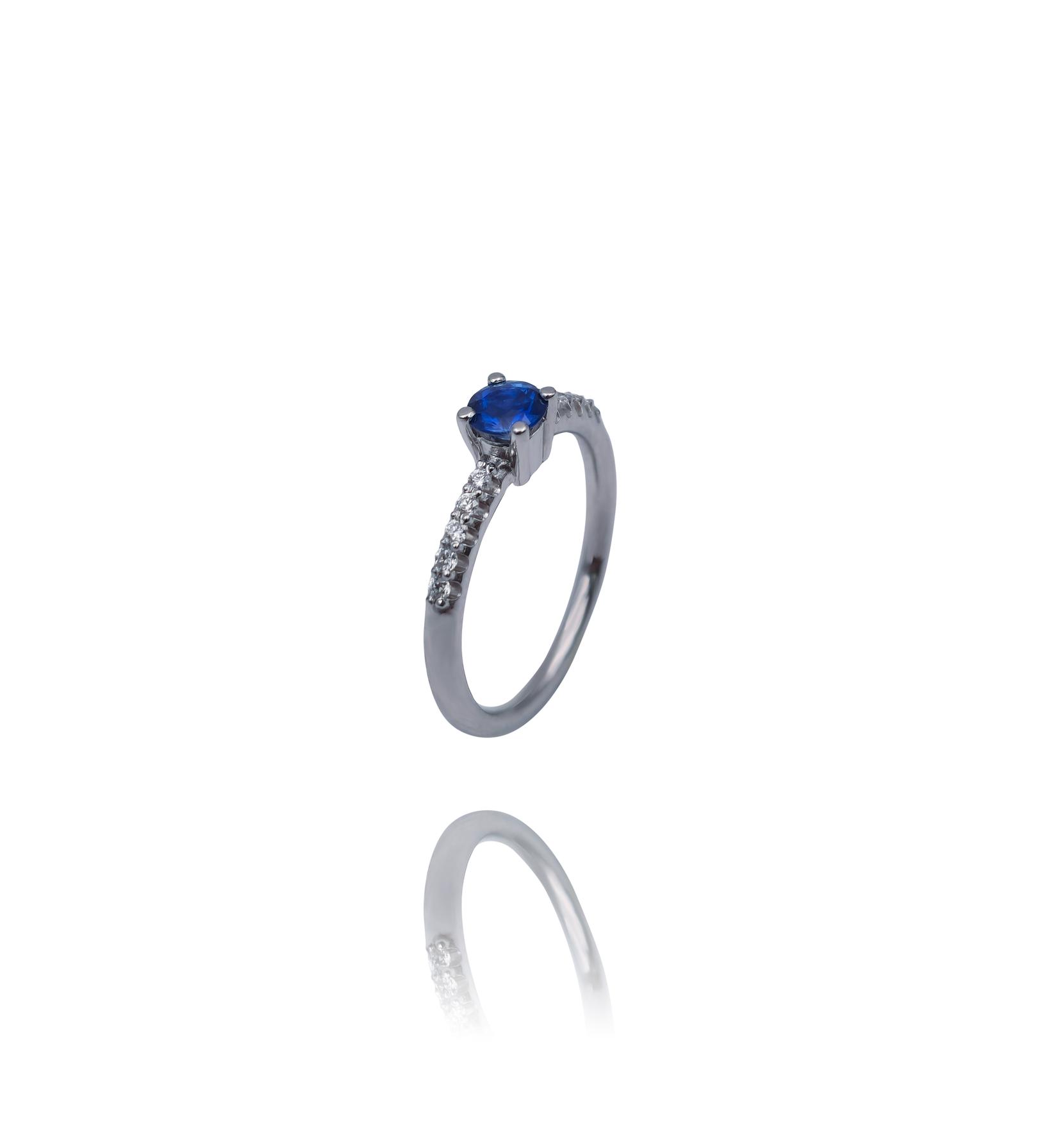 Selected image for Ženski prsten od Belog zlata sa Brilijantima i Safirom, 585, 13mm