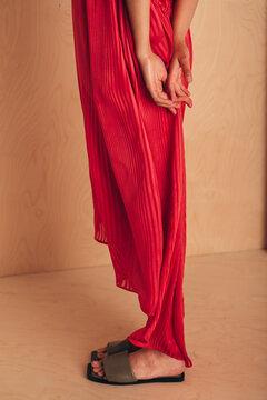 2 thumbnail image for MIONE Ženska transparentna svilena plažna haljina crvena
