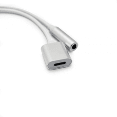 1 thumbnail image for Teracell Iphone lightning adapter za slušalice i punjenje srebrni