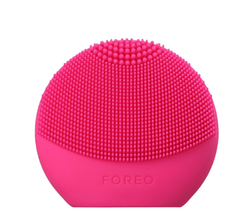 FOREO LUNA play plus Fuchsia sonični uređaj za čišćenje lica za sve tipove kože