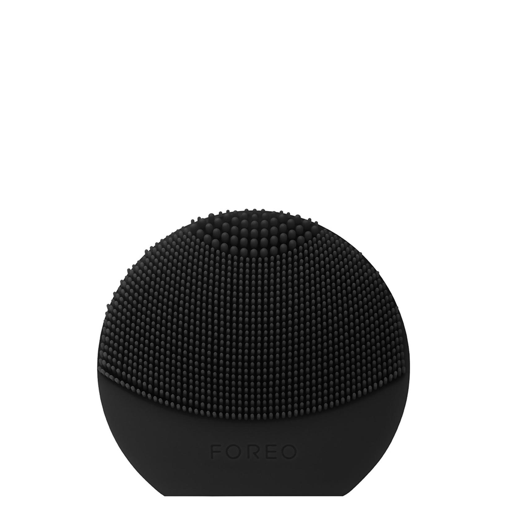 FOREO LUNA Play Plus Midnight sonični uređaj za čišćenje lica za sve tipove kože